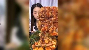 娱乐吃瓜酱江南,娱乐吃瓜酱中的美食探索之旅